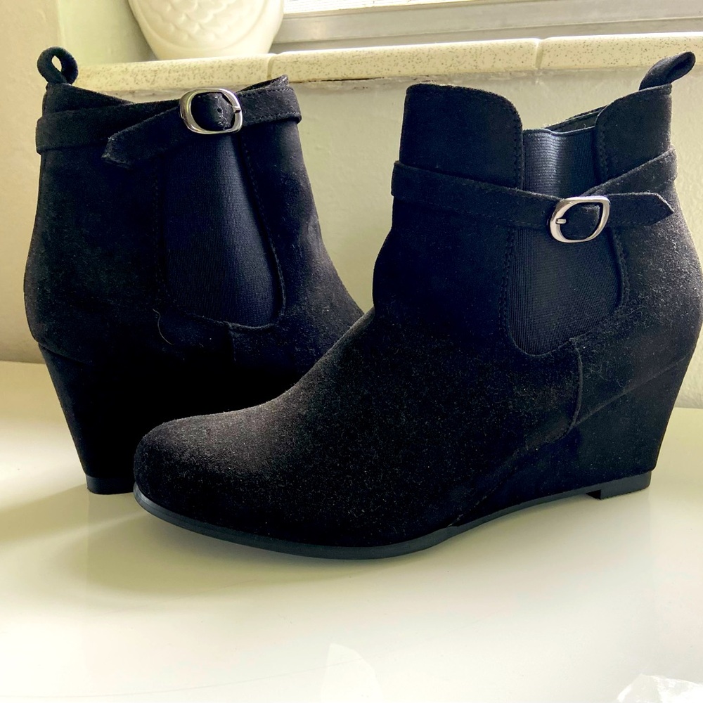Italian Suede platform Ankle Boots